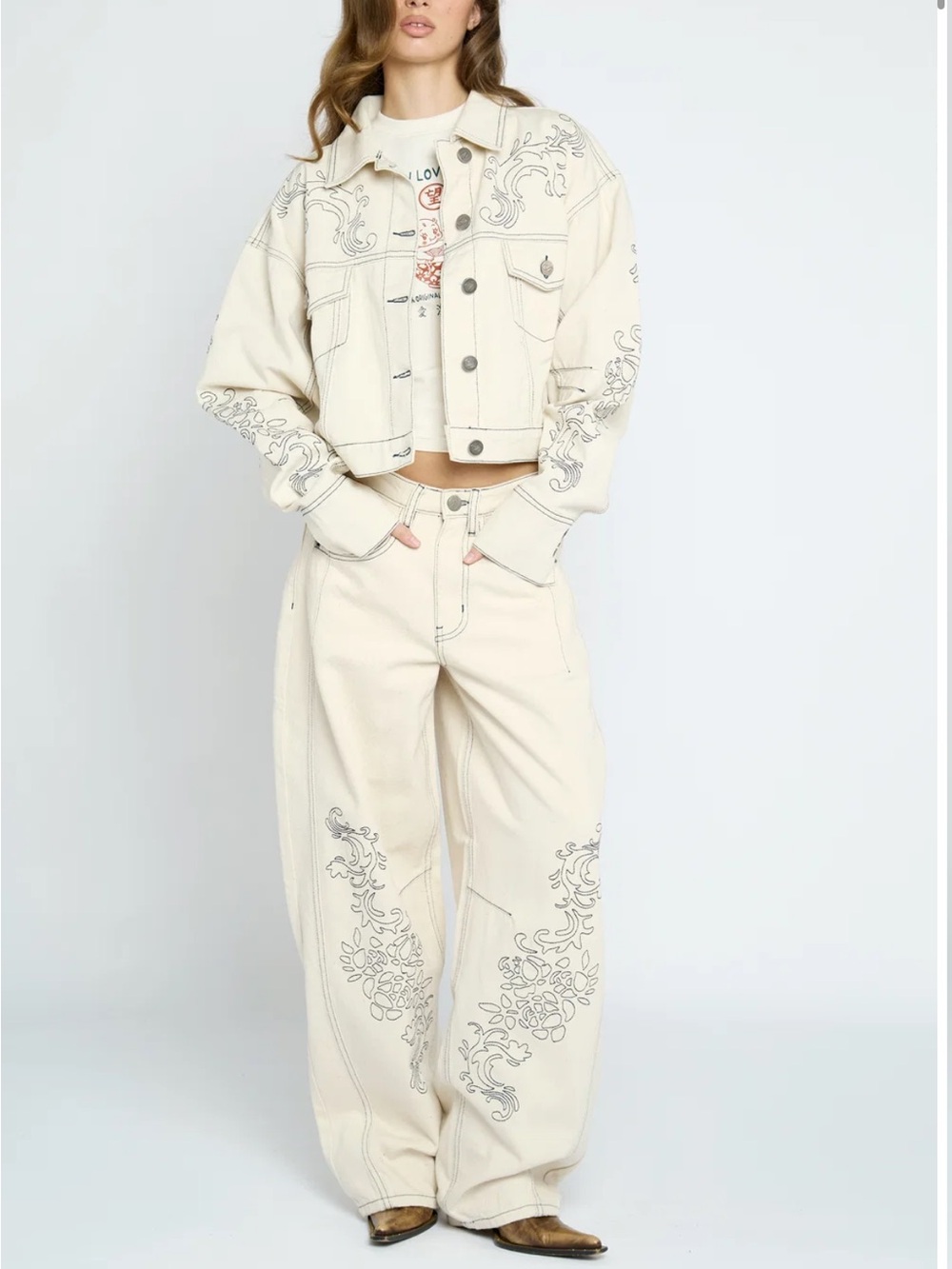 Daisy Street Faye Embroidered Barrel-Leg Jeans